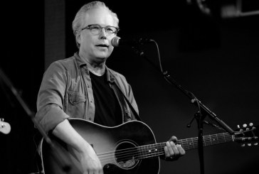 FanLife – Radney Foster