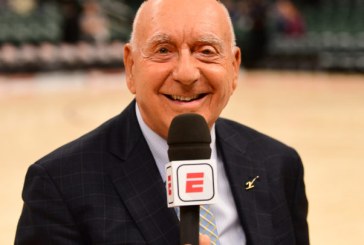 Dick Vitale returns to ESPN between chemotherapy treatments