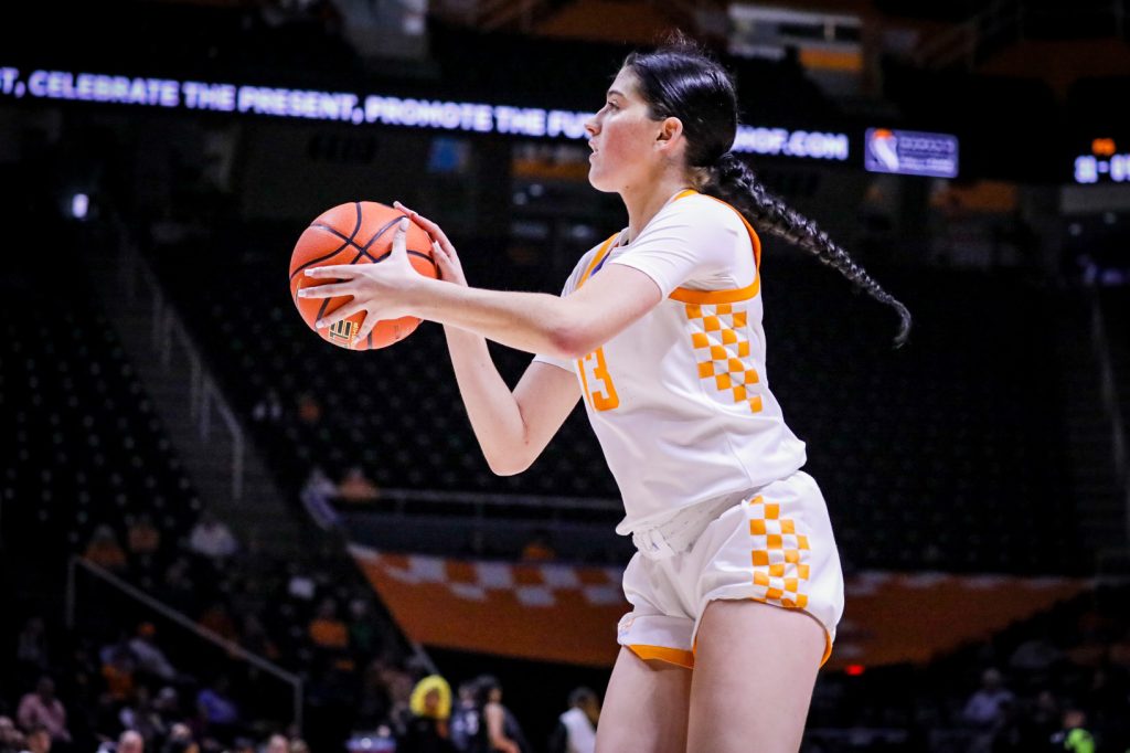 Justine Pissott Tennessee Basketball