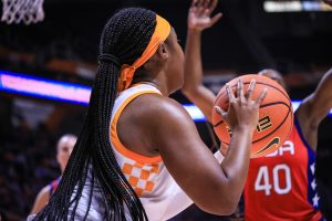 Lady Vols Destinee Wells