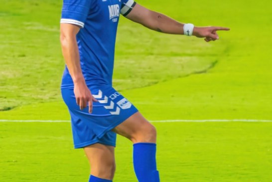 One Knox on verge of clinching league championship