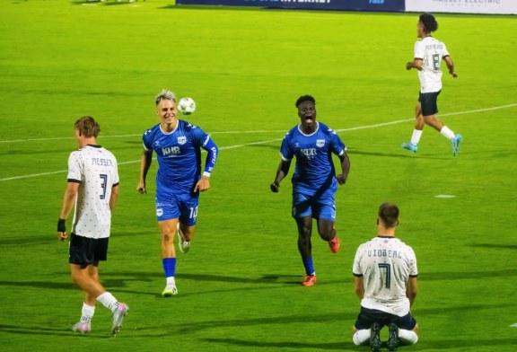 One Knox seals home playoff berth with win over Portland